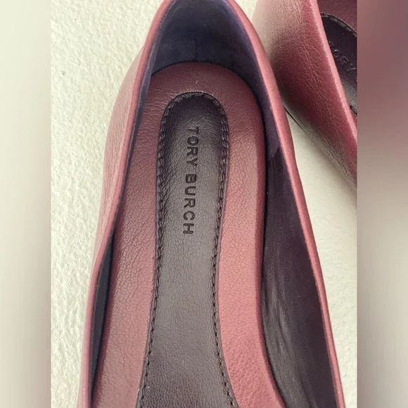 Tory Burch  Georgina Ballet Flats in Vintage Eggplant/Purple Moon. - Picture 3 of 11